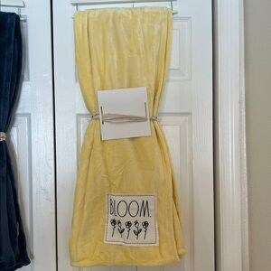 Rae Dunn BLOOM Throw Blanket
